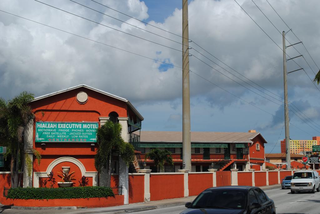 Hialeah Executive Motel Miami Springs Exterior photo